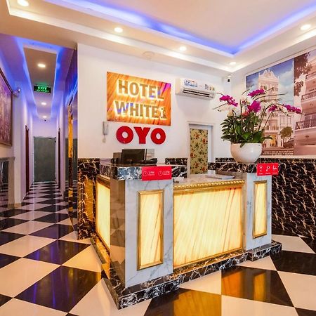 Oyo 471 White 1 Hotel Ho Chi Minh-Byen Eksteriør billede