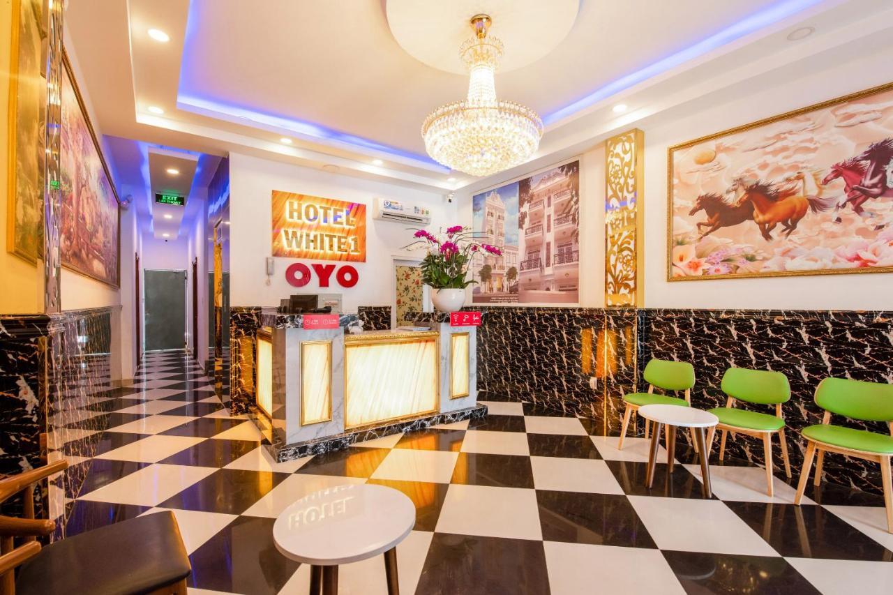 Oyo 471 White 1 Hotel Ho Chi Minh-Byen Eksteriør billede